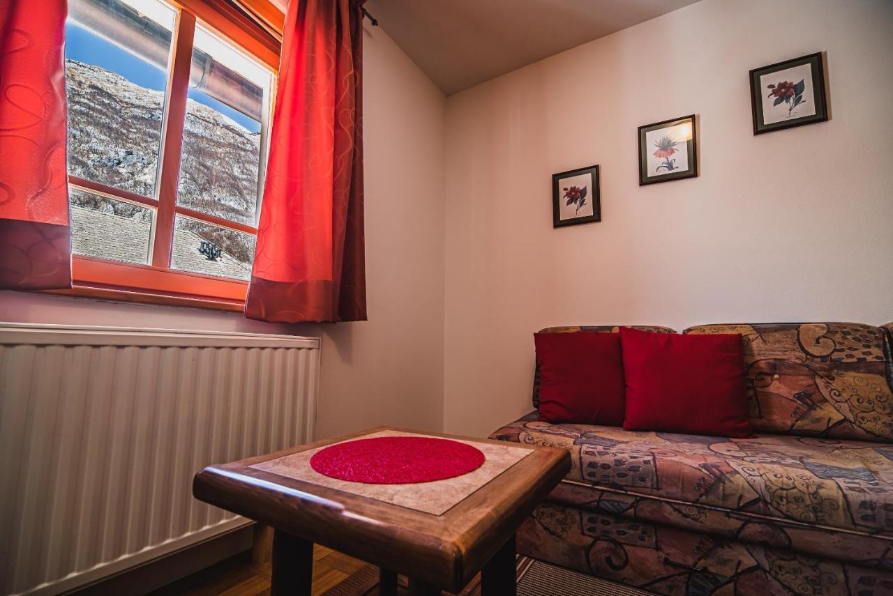Apartments Rombon Klavdij With Free Onsite Parking Bovec Extérieur photo